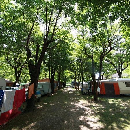 Camping Chaulet Plage Hotel Berrias-et-Casteljau ภายนอก รูปภาพ